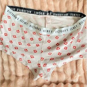 Pink Victoria secret sleep wear